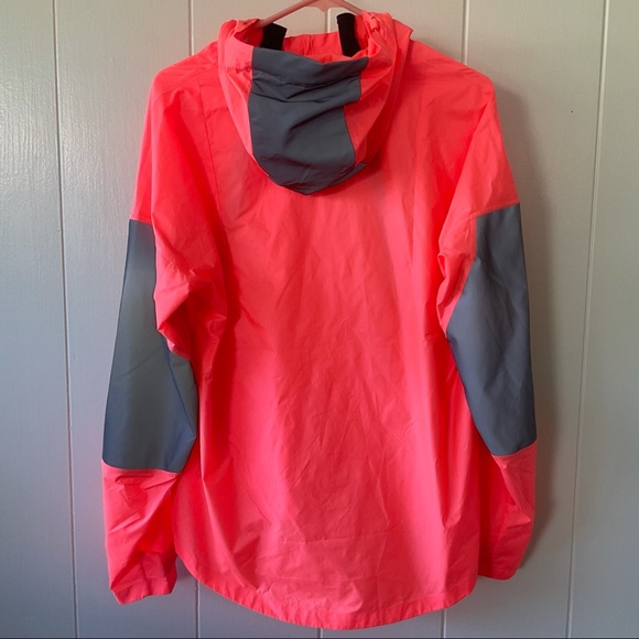 NIKE RUN DIVISION FLASH JACKET Women’s Sz M. NWT. - Picture 12 of 13
